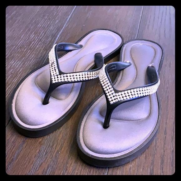 Sandals - Picture 3 of 3